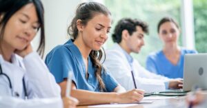 How to Become a Nurse Practitioner